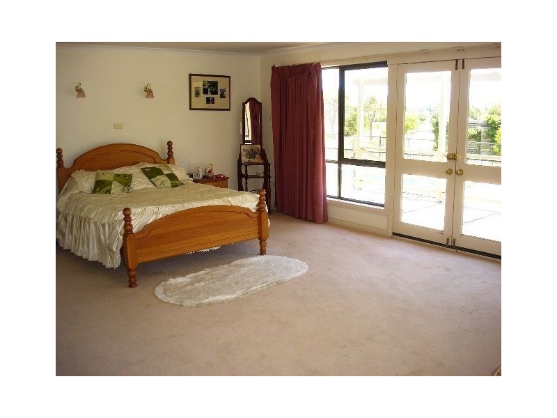 2 Waterloo Street, Ross TAS 7209