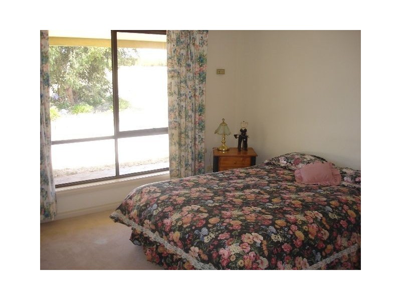 2 Waterloo Street, Ross TAS 7209