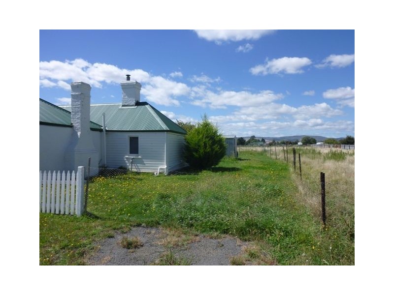 17 Forster Street, Campbell Town TAS 7210