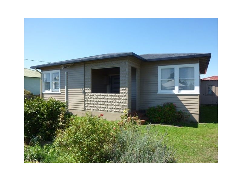 83 Main Street, Cressy TAS 7302