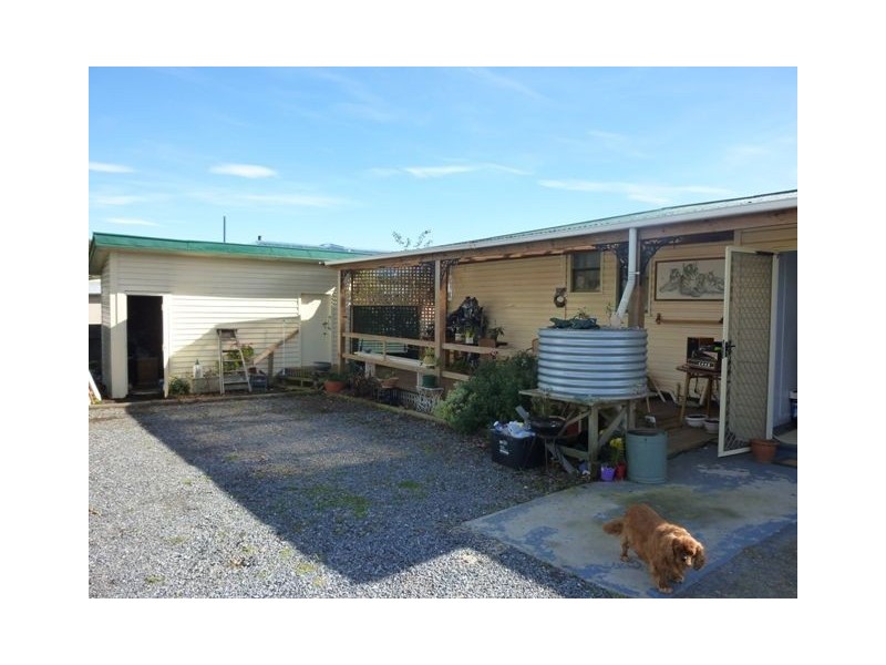 28 Pedder Street, Campbell Town TAS 7210