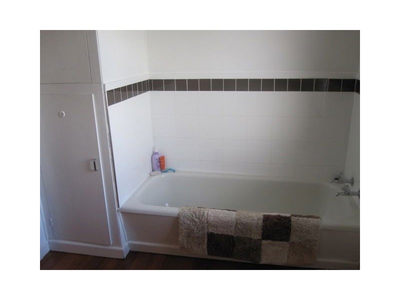 16b Hay Street, Longford TAS 7301