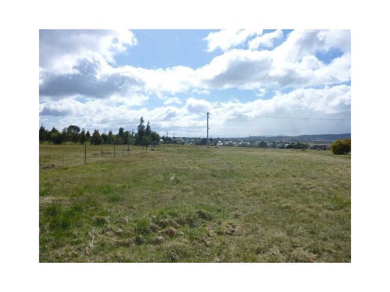 17 New Street, Campbell Town TAS 7210