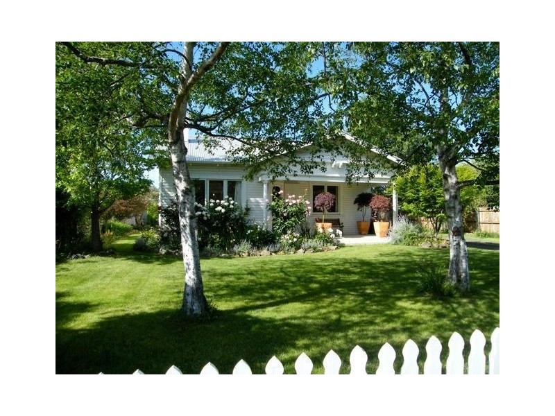 19 Lewis Street, Longford TAS 7301