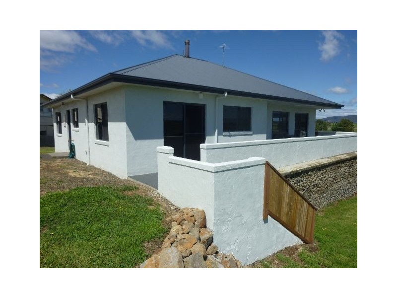19 Queen Street, Campbell Town TAS 7210