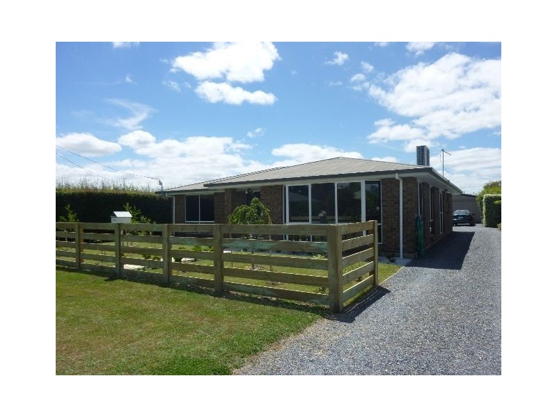 16 Pultney Street, Longford TAS 7301