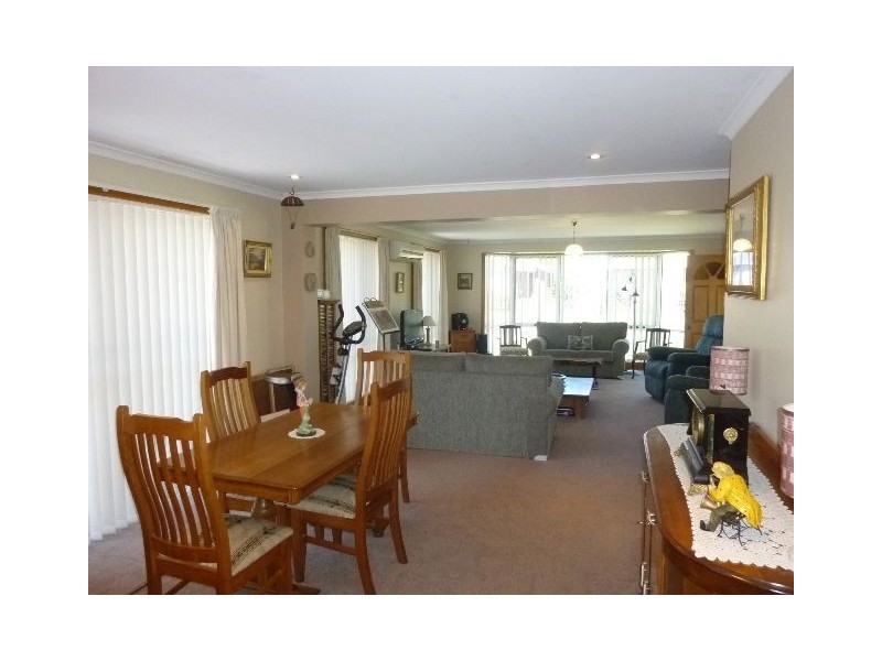 16 Pultney Street, Longford TAS 7301