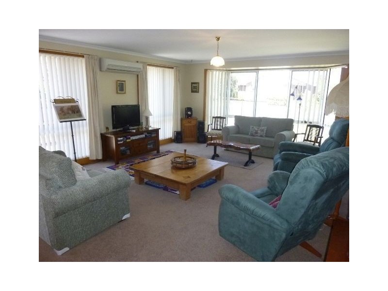 16 Pultney Street, Longford TAS 7301