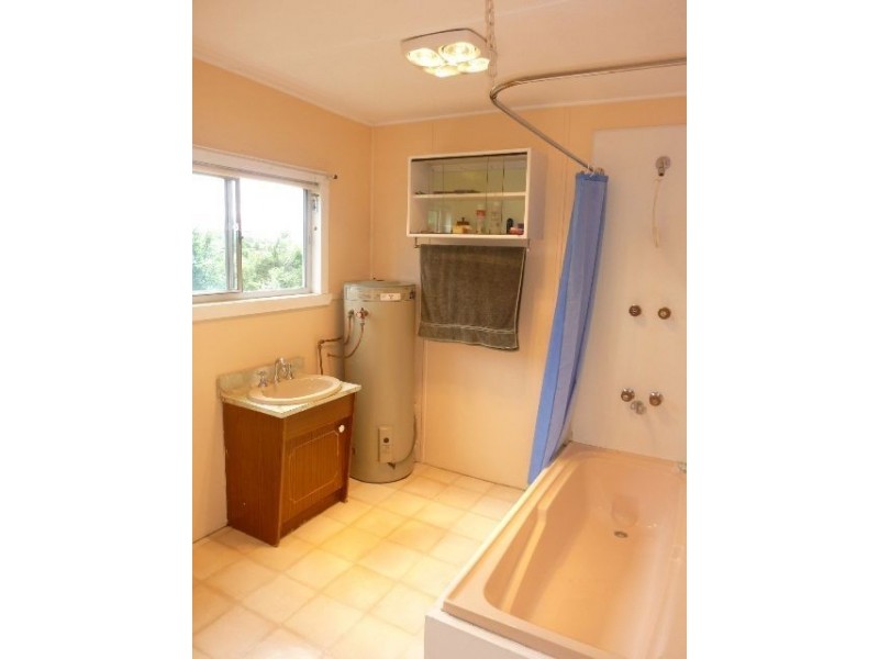 166 Bridge Street, Campbell Town TAS 7210