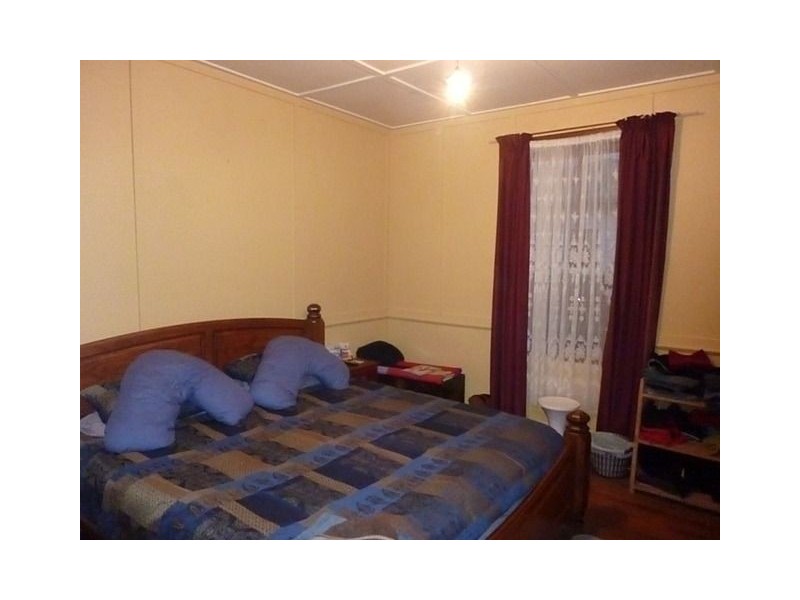 9 Charles Street, Cressy TAS 7302
