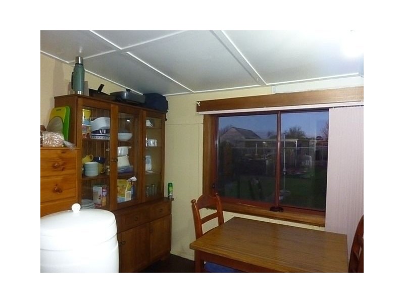 9 Charles Street, Cressy TAS 7302