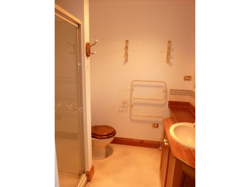 11 Bond Street, Ross TAS 7209