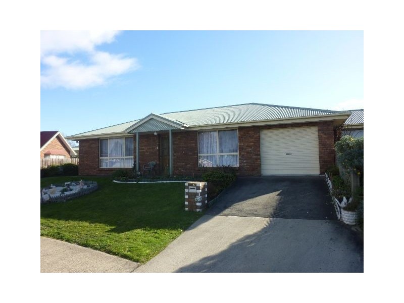 2/13 Swan Avenue, Longford TAS 7301