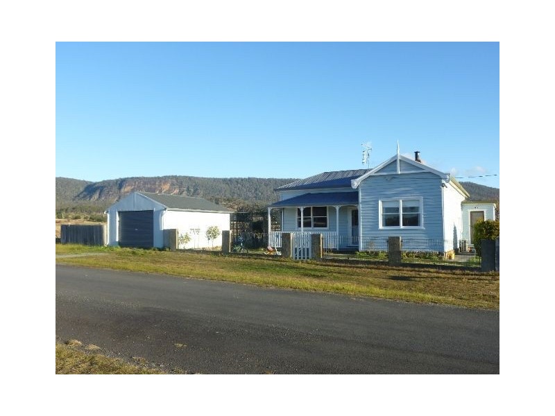 32 Pedder Street, Fingal TAS 7214