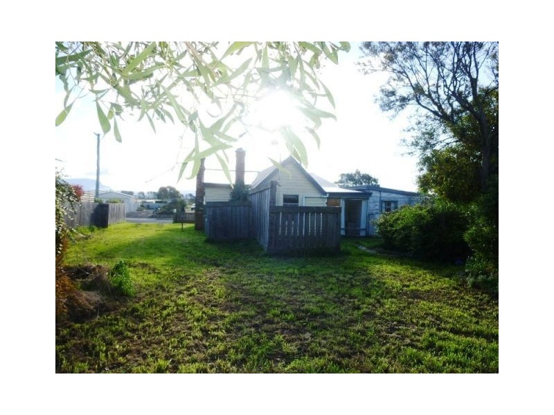 7 King St, Cressy TAS 7302