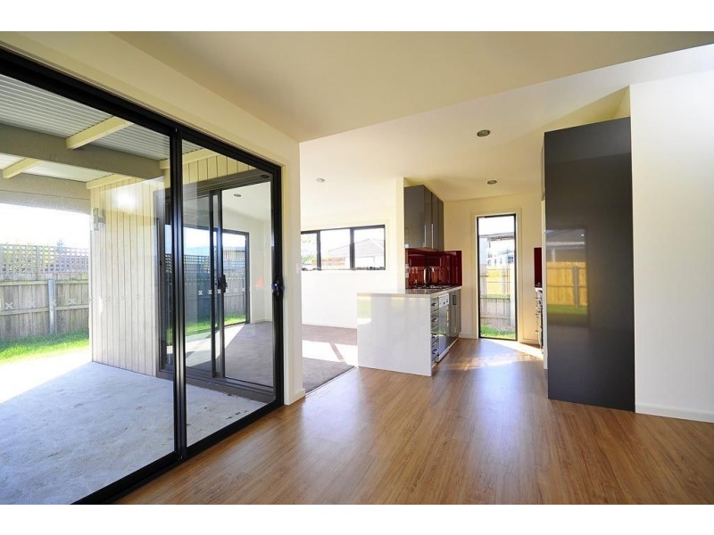 2/8 Banksia Grove, Perth TAS 7300