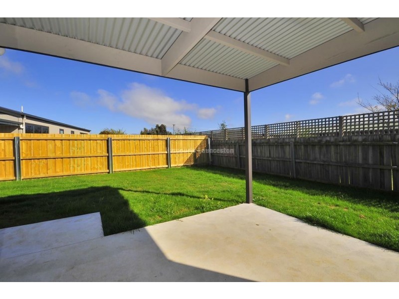 2/8 Banksia Grove, Perth TAS 7300