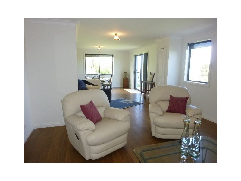 19 Queen Street, Campbell Town TAS 7210