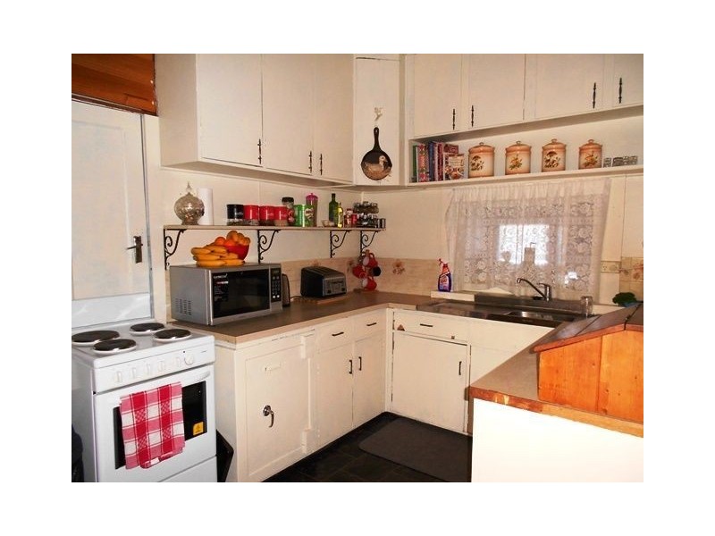 117 Main Road, Cressy TAS 7302