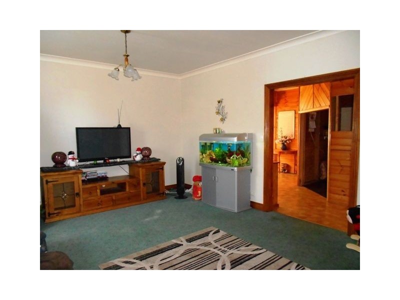 117 Main Road, Cressy TAS 7302