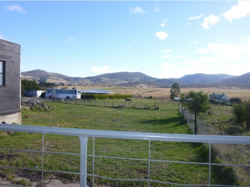 35 Falmouth Street, Avoca TAS 7213