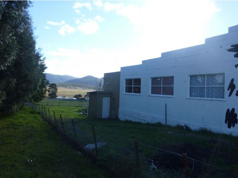 35 Falmouth Street, Avoca TAS 7213