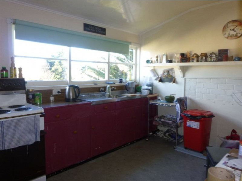 18 Blenheim Street, Avoca TAS 7213