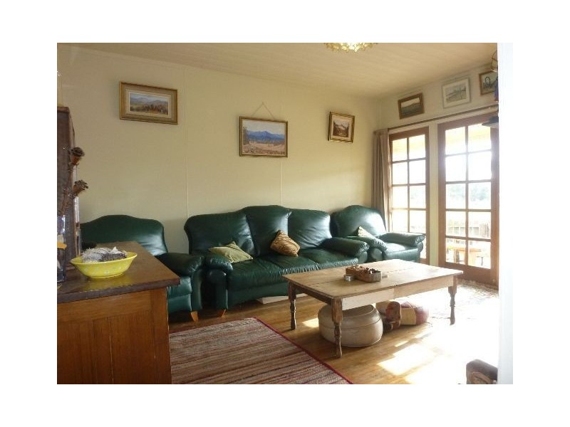 3 Forster Street, Campbell Town TAS 7210