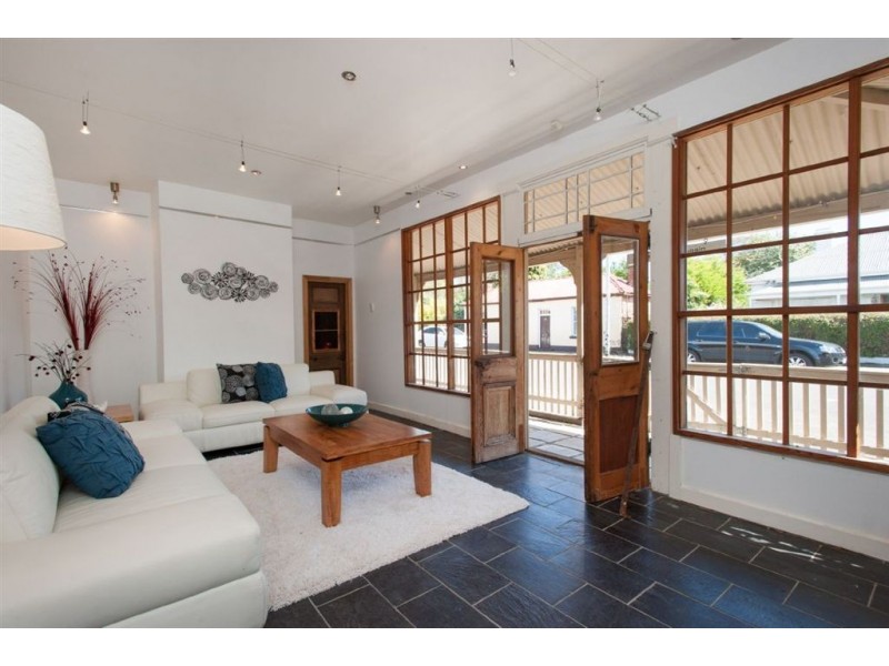 18 Russell Street, Evandale TAS 7212
