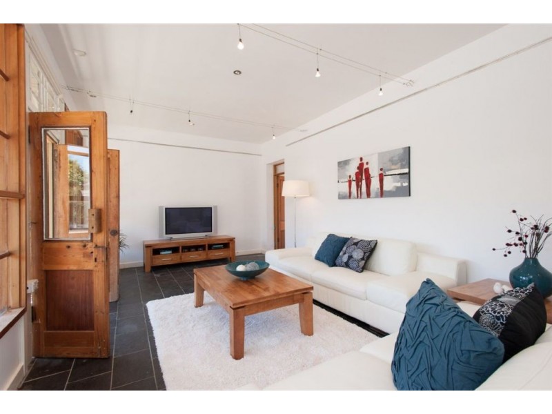 18 Russell Street, Evandale TAS 7212