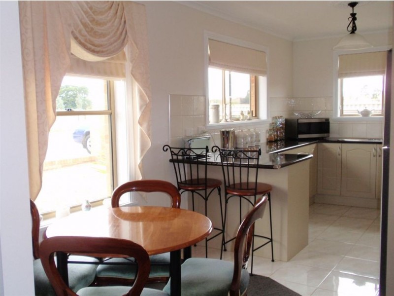 6 Jetson Court, Cressy TAS 7302