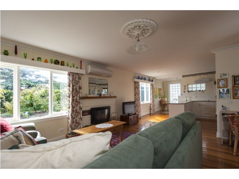 6 Queen Street, Campbell Town TAS 7210