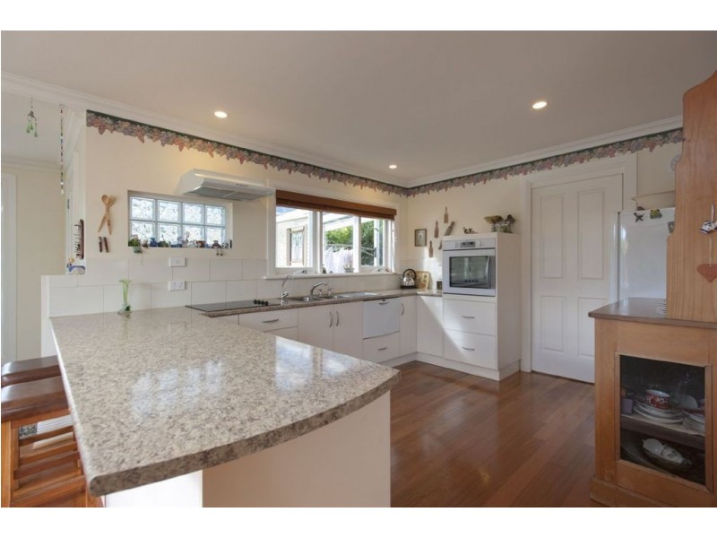 6 Queen Street, Campbell Town TAS 7210