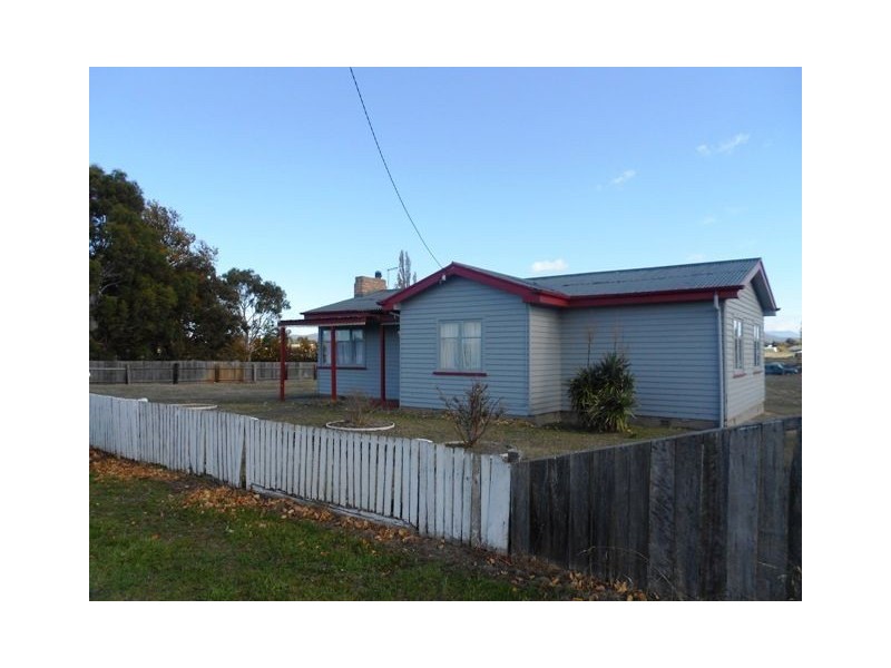 18 Bedford Street, Campbell Town TAS 7210