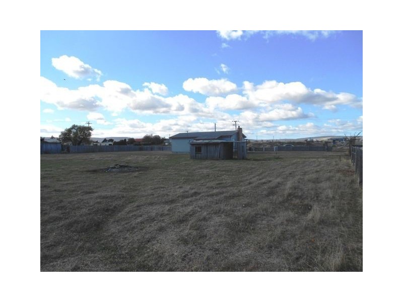 18 Bedford Street, Campbell Town TAS 7210