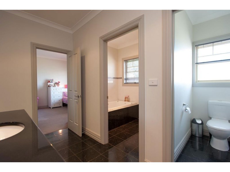 37 Main Road, Cressy TAS 7302