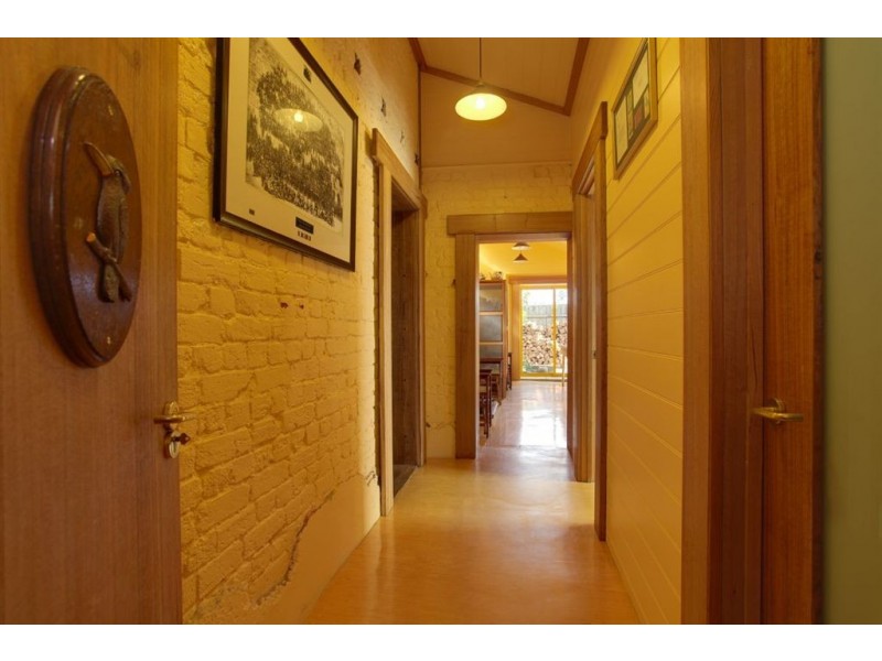 102-104 High Street, Campbell Town TAS 7210