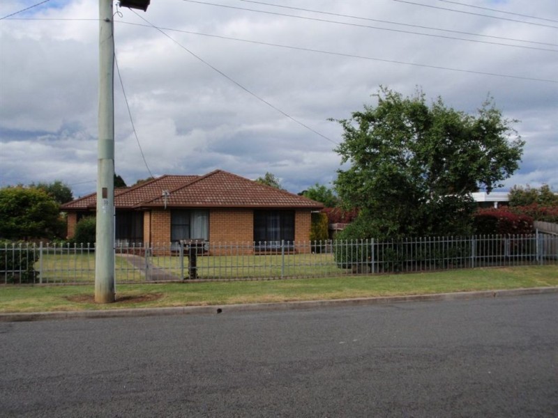 77 Hobhouse Street, Longford TAS 7301
