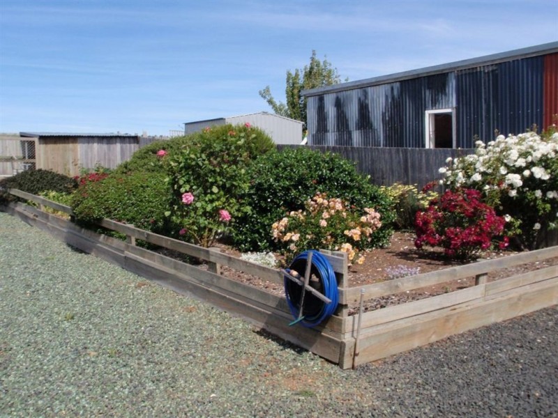 17 Main Street, Cressy TAS 7302