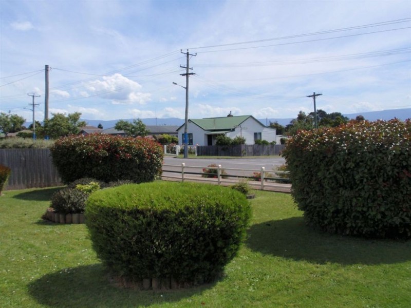 17 Main Street, Cressy TAS 7302