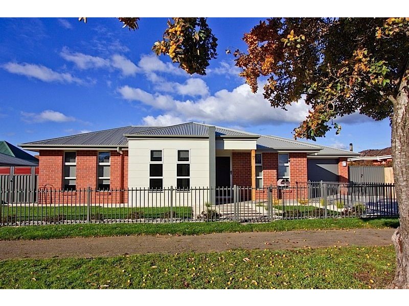 2/77A William Street, Westbury TAS 7303