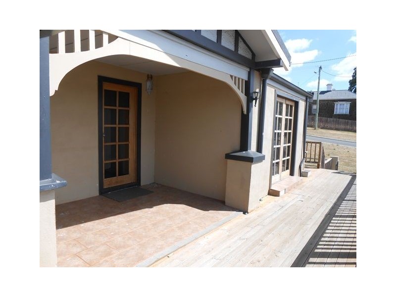 15 Queen Street, Campbell Town TAS 7210