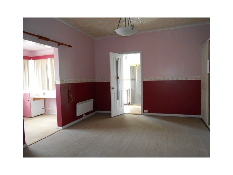 15 Queen Street, Campbell Town TAS 7210