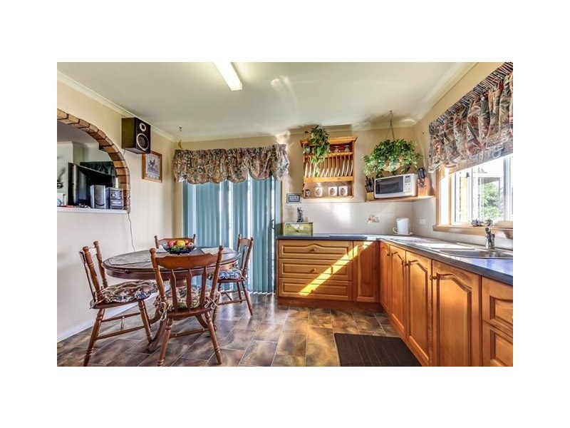 12 Lewis Street, Longford TAS 7301
