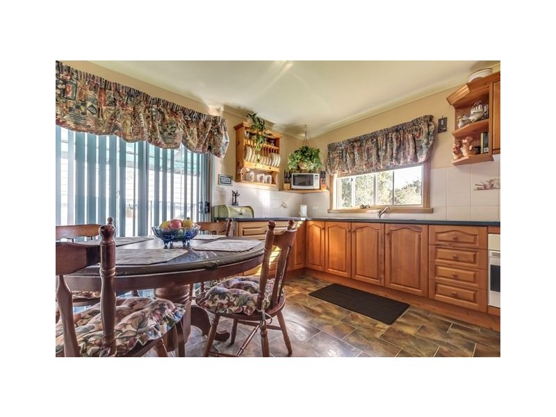 12 Lewis Street, Longford TAS 7301