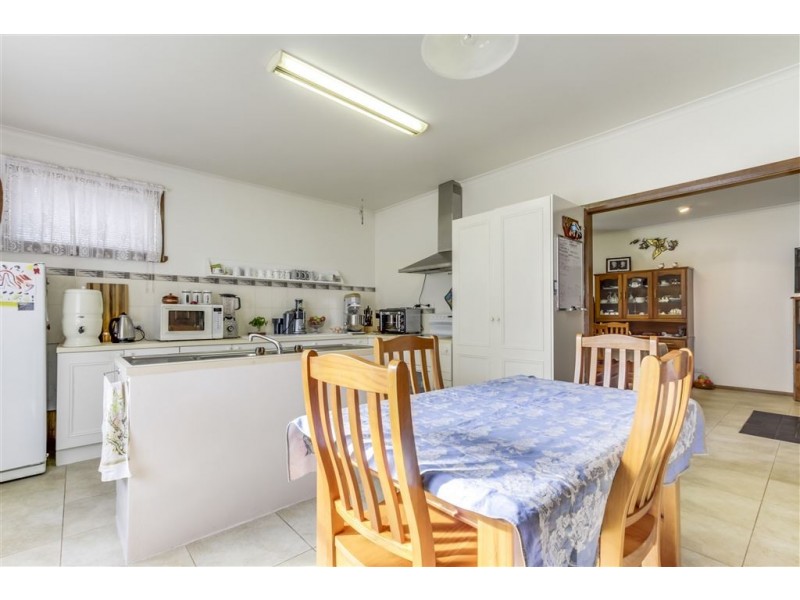 6 Grant Street, Campbell Town TAS 7210