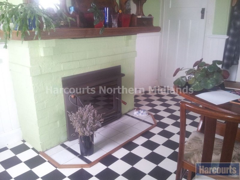 27 Falmouth Street, Avoca TAS 7213