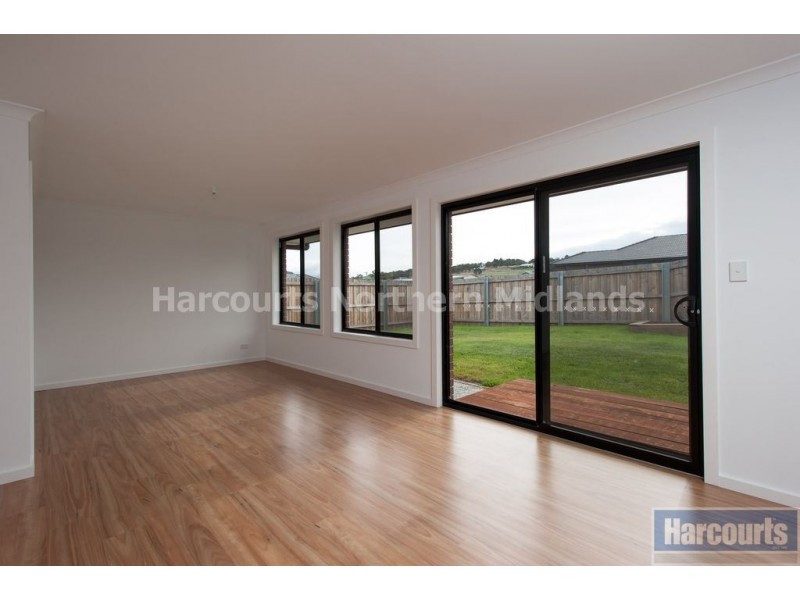 8 Opal Place, Perth TAS 7300