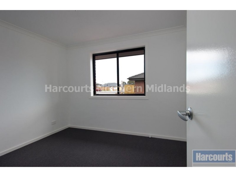 8 Opal Place, Perth TAS 7300