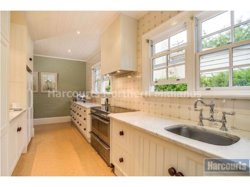 34 Russell Street, Evandale TAS 7212